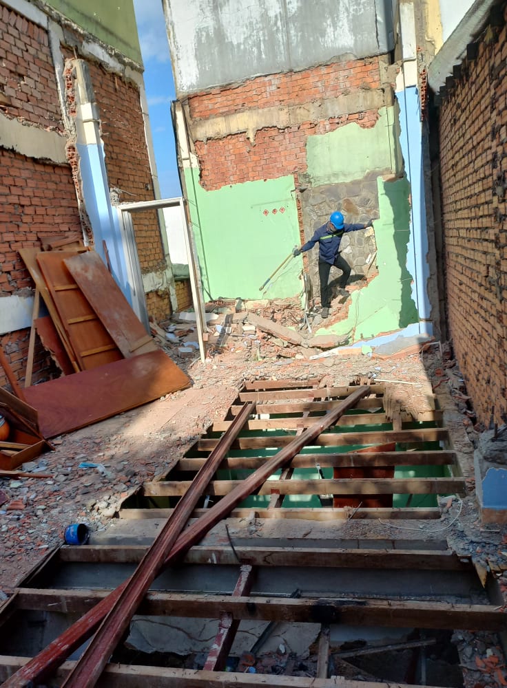 ĐẬP PHÁ NHÀ CŨ QUẬN GÒ VẤP CÔNG TY TNHH CƠ GIỚI AN PHONG PHÁT 