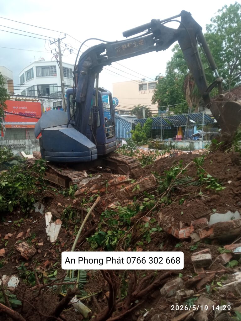 ĐẬP PHÁ NHÀ CŨ QUẬN 4 CÔNG TY TNHH CƠ GIỚI AN PHONG PHÁT