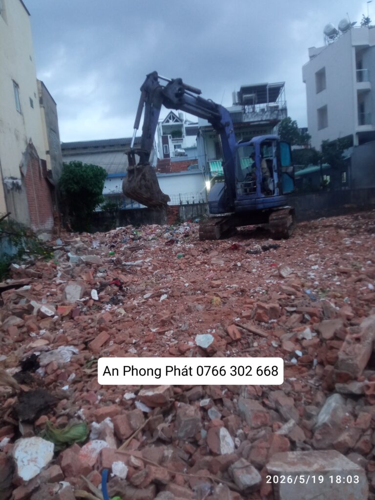 ĐẬP PHÁ NHÀ CŨ QUẬN 4 CÔNG TY TNHH CƠ GIỚI AN PHONG PHÁT