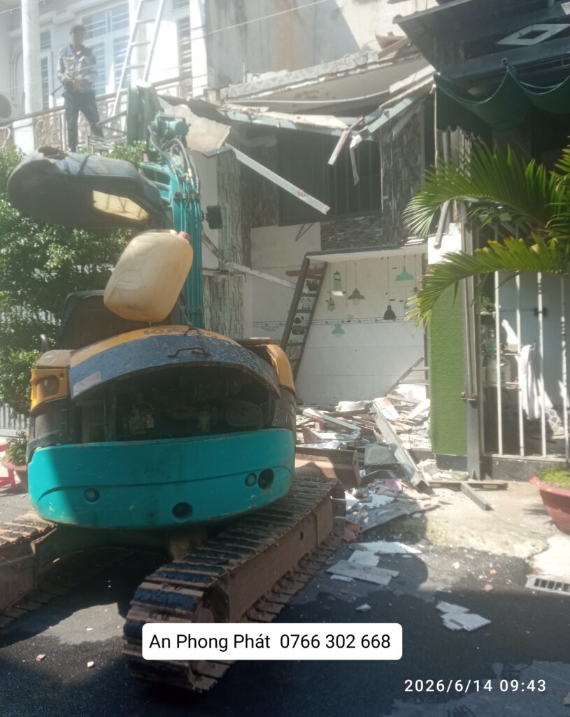 THÁO DỠ NHÀ CŨ QUẬN 7 CÔNG TY TNHH CƠ GIỚI AN PHONG PHÁT 