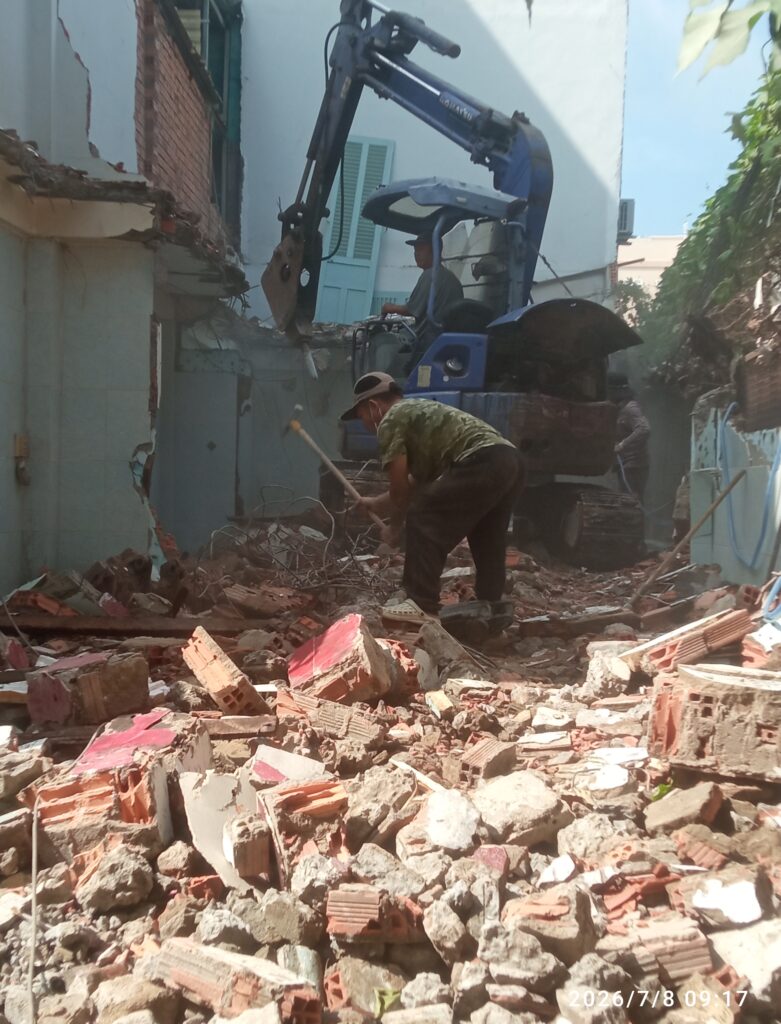 THÁO DỠ NHÀ CŨ QUẬN 6 CÔNG TY TNHH CƠ GIỚI AN PHONG PHÁT 