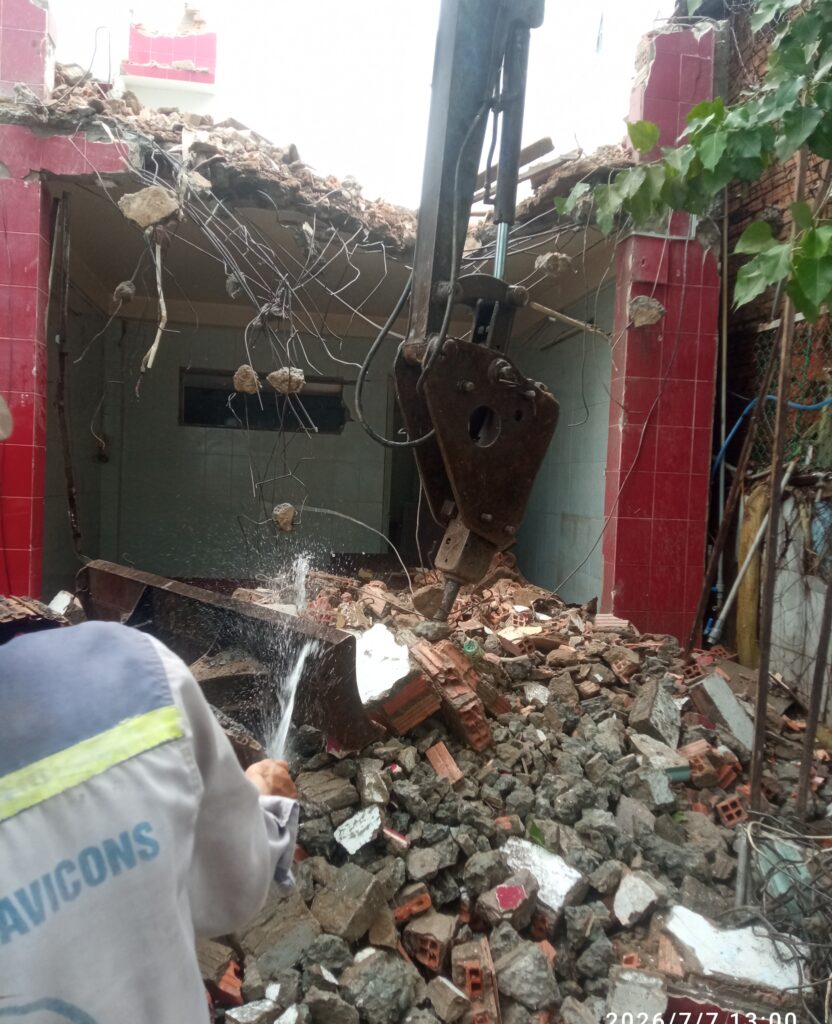THÁO DỠ NHÀ CŨ QUẬN 6 CÔNG TY TNHH CƠ GIỚI AN PHONG PHÁT 