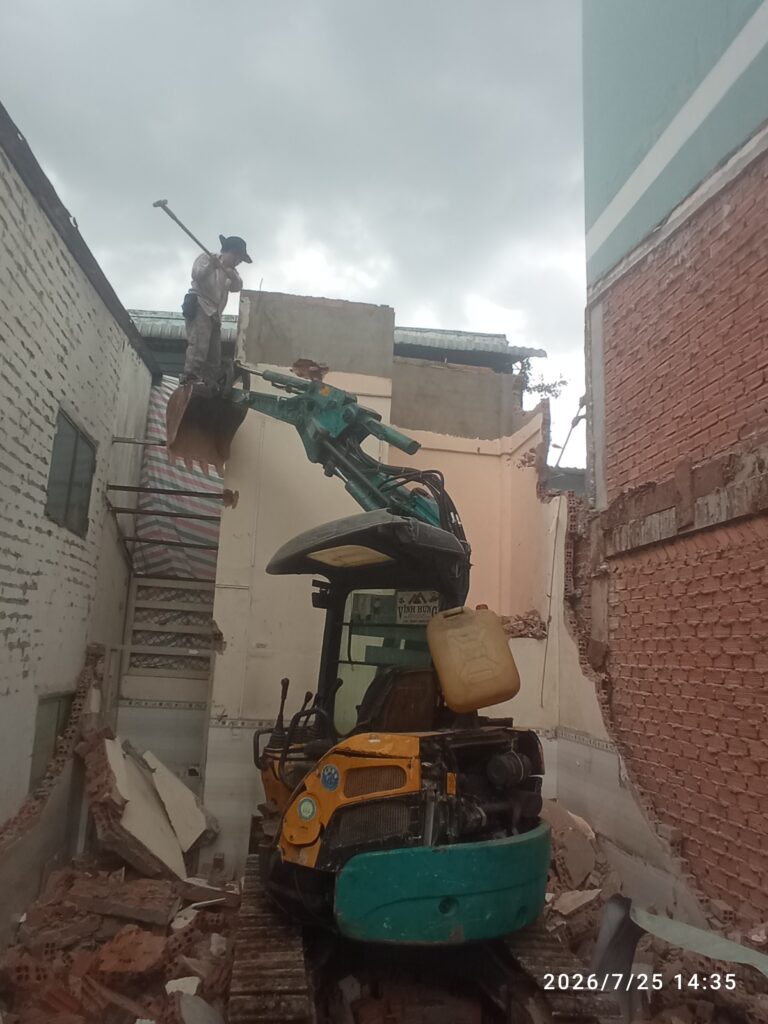 THÁO DỠ NHÀ QUẬN 9 CÔNG TY TNHH CƠ GIỚI AN PHONG PHÁT 